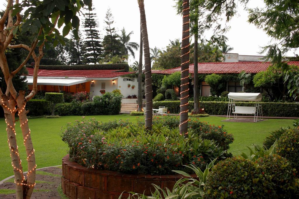 Hotel Posada Quinta Las Flores Cuernavaca Exterior foto