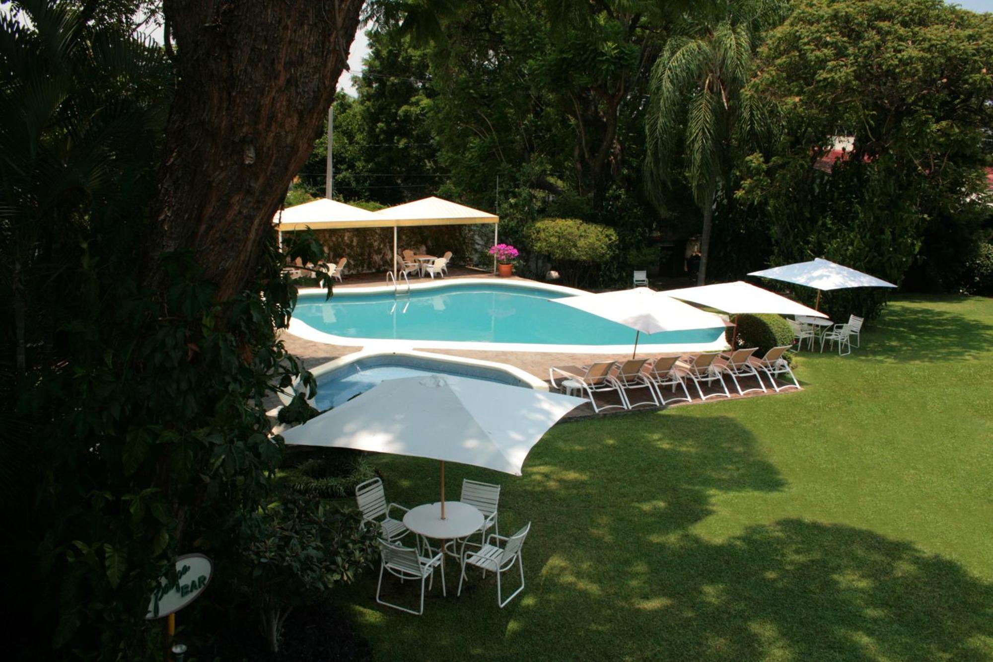 Hotel Posada Quinta Las Flores Cuernavaca Exterior foto